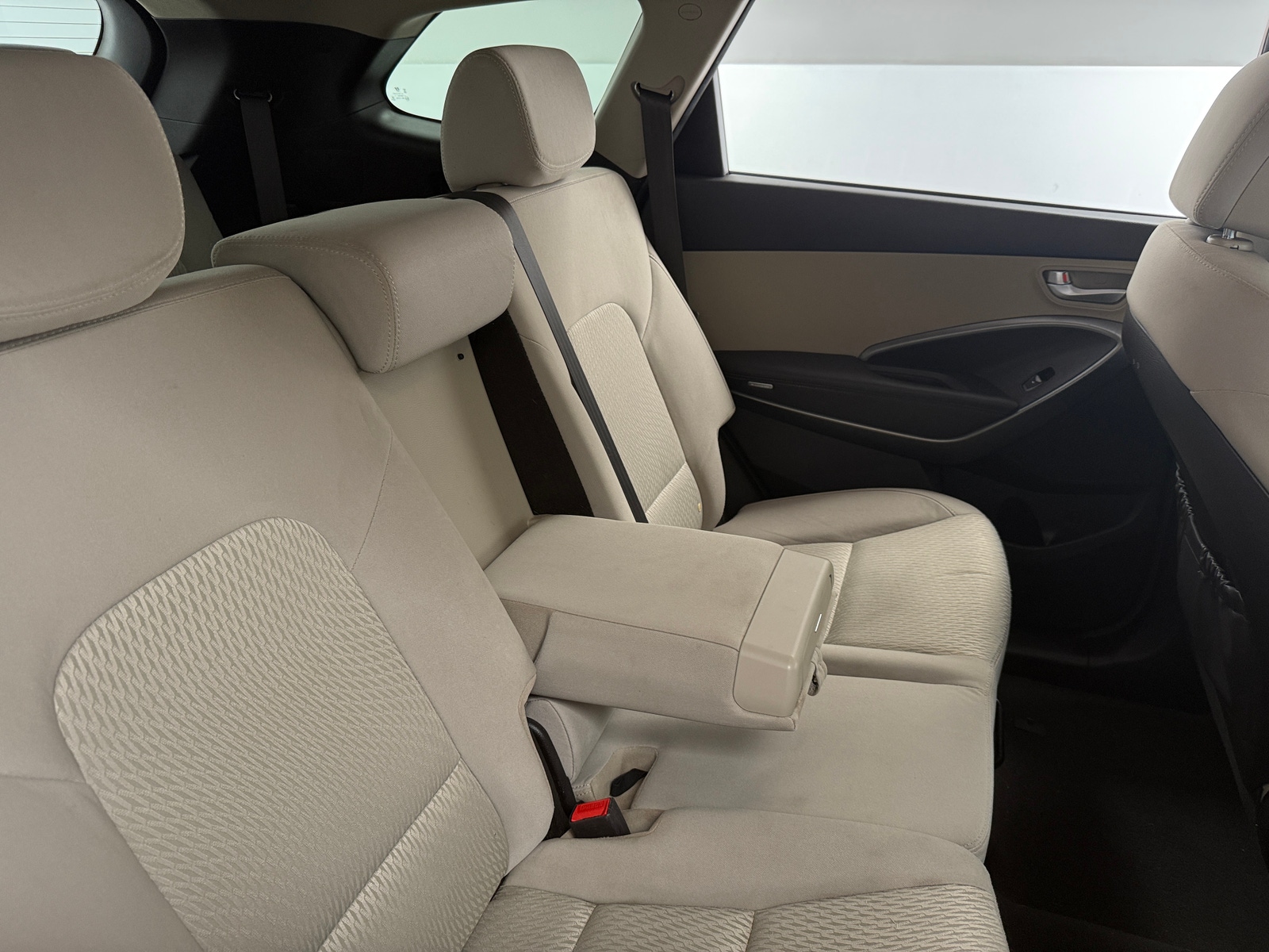 Thumbnail: 2017 Hyundai Santa Fe - 6
