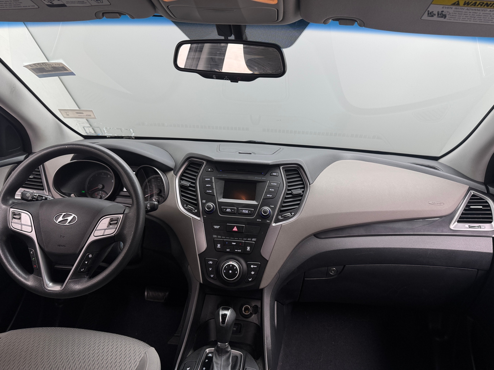 Thumbnail: 2016 Hyundai Santa Fe - 3