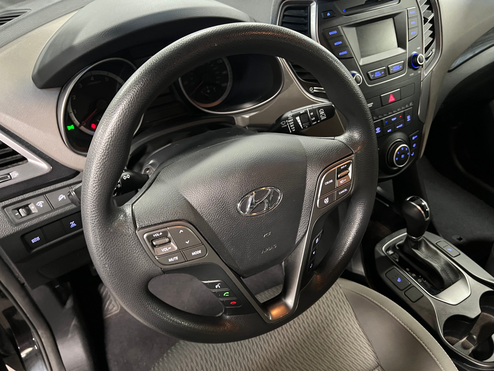 Thumbnail: 2016 Hyundai Santa Fe - 5