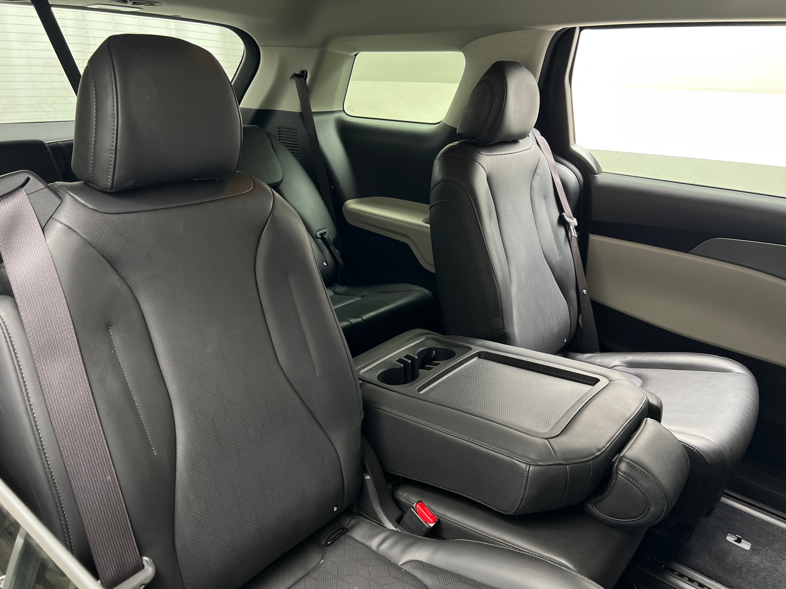 Thumbnail: 2024 Kia Carnival - 5