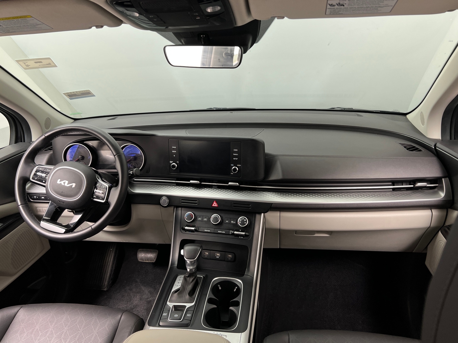Thumbnail: 2024 Kia Carnival - 2