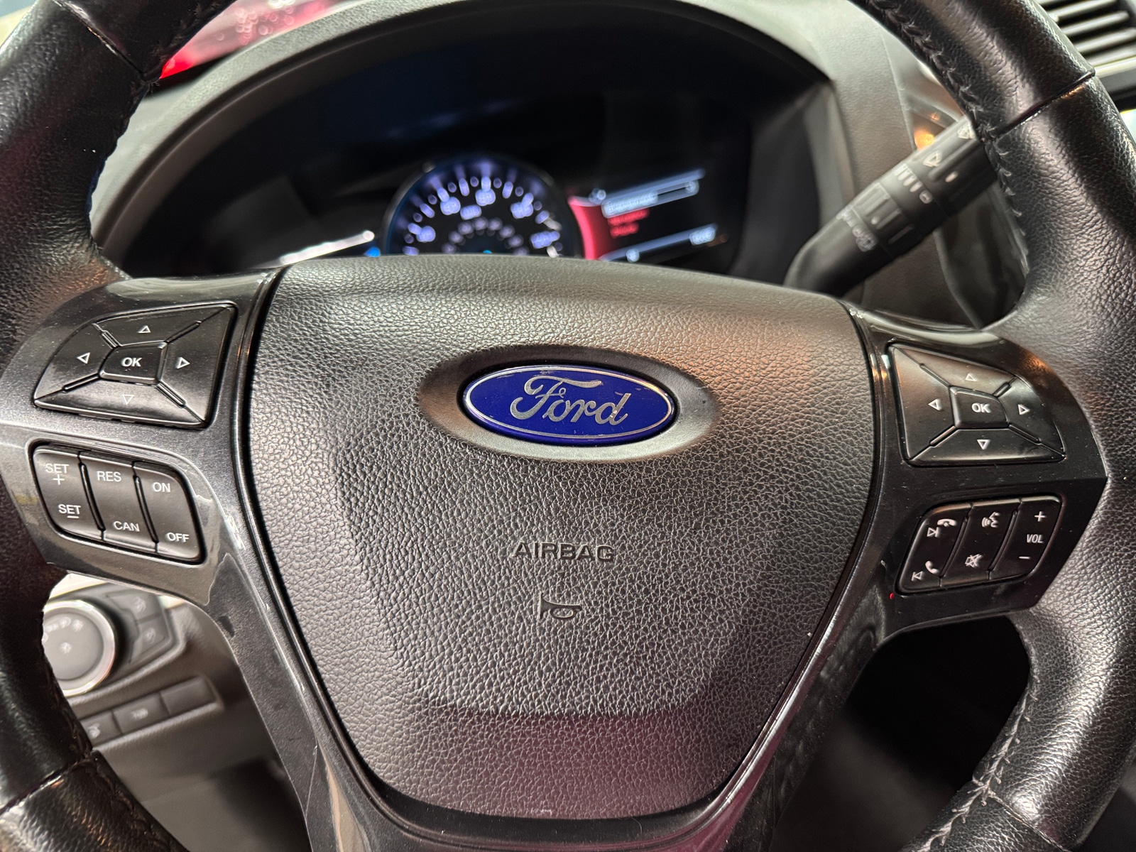 Thumbnail: 2019 Ford Explorer - 4