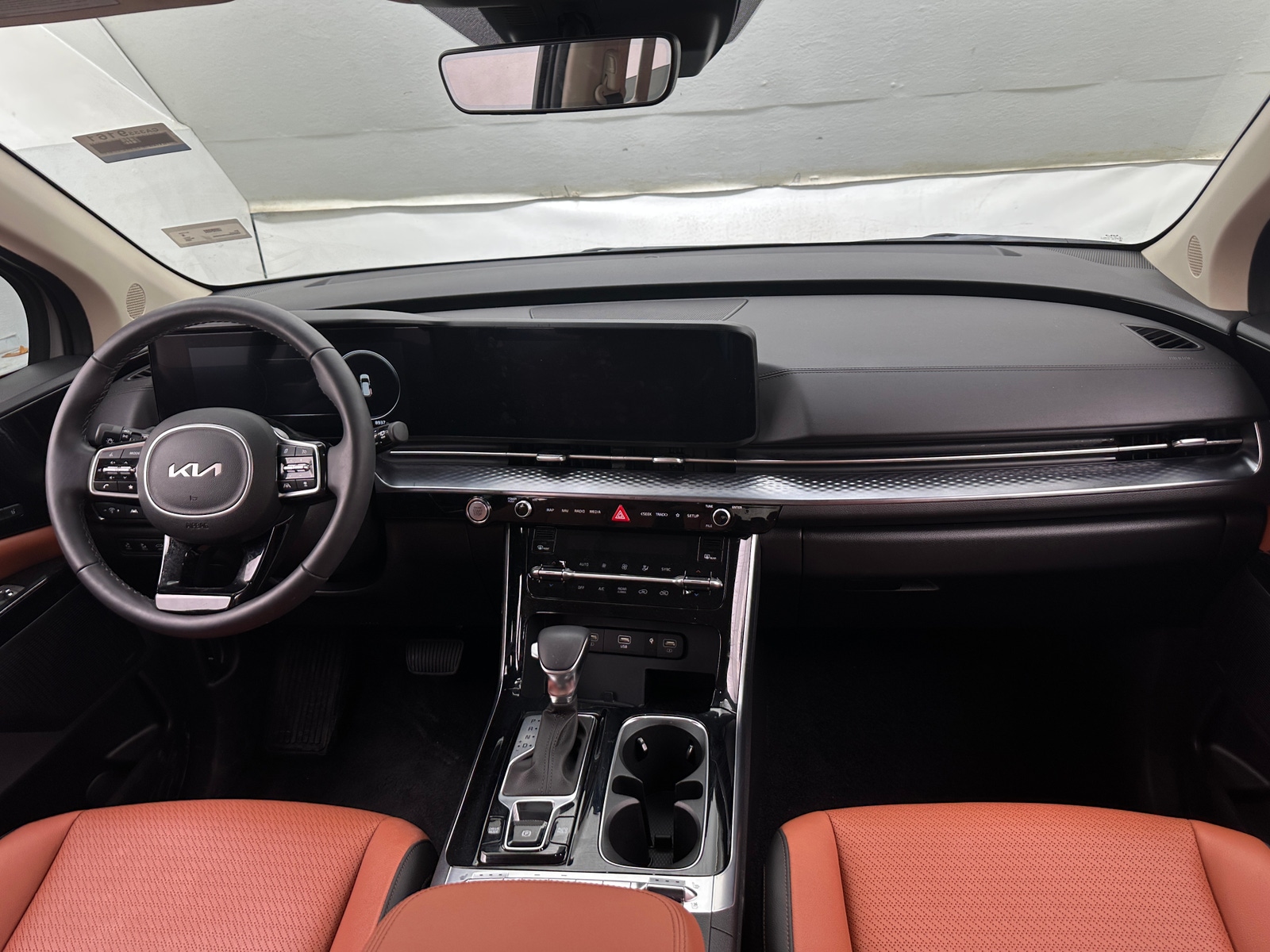 Thumbnail: 2024 Kia Carnival - 2