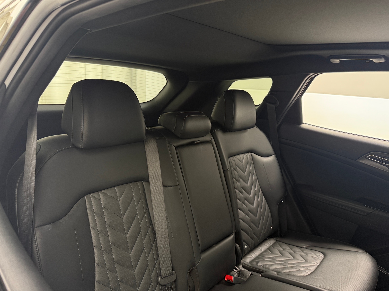 Thumbnail: 2023 Kia Sportage - 5