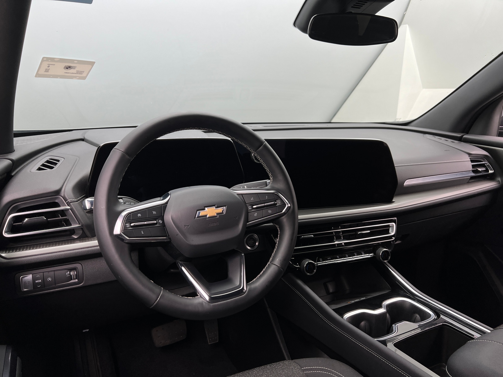 Thumbnail: 2025 Chevrolet Traverse - 3