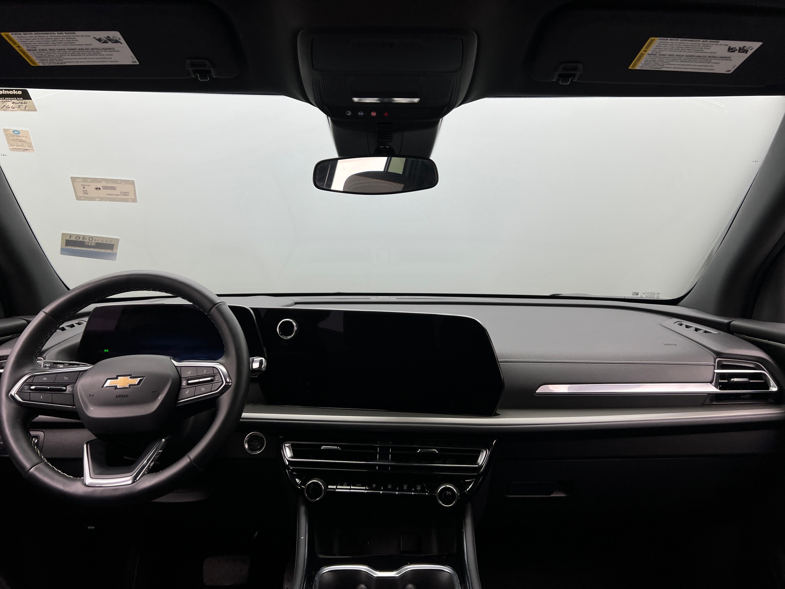 Thumbnail: 2025 Chevrolet Traverse - 3