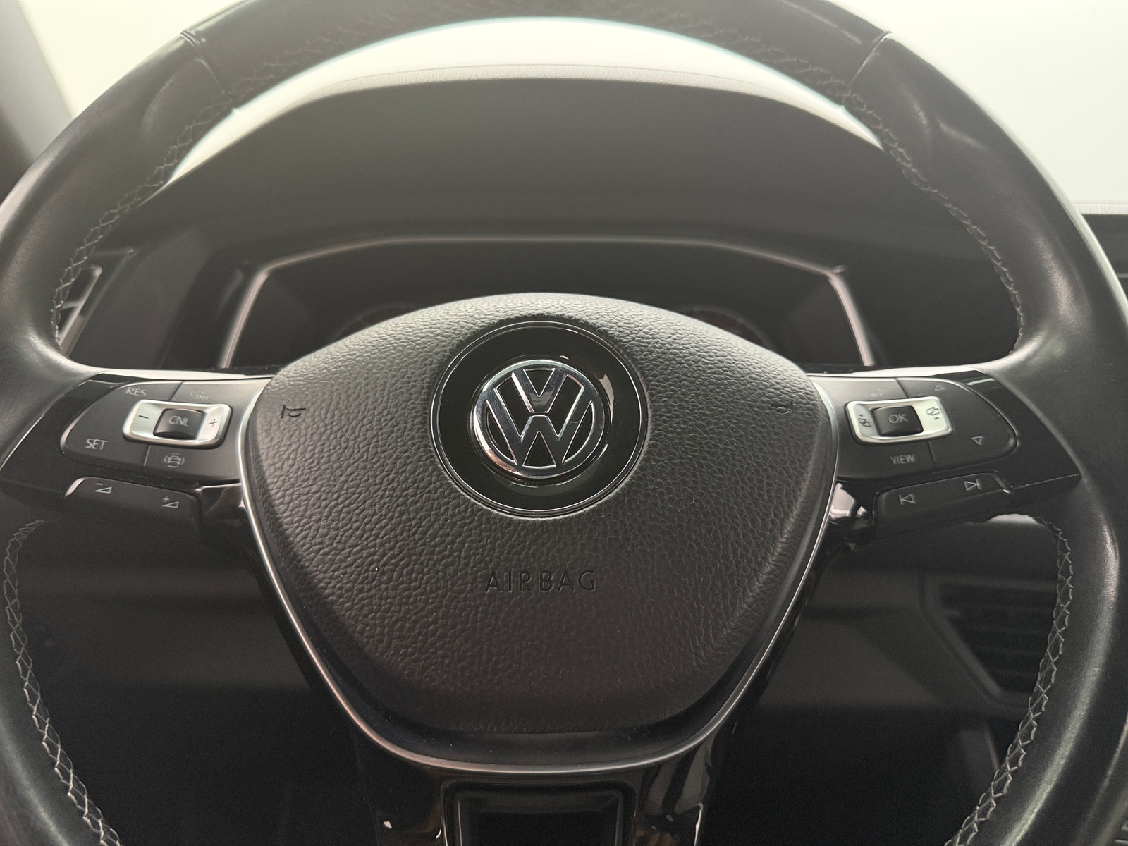 Thumbnail: 2019 Volkswagen Jetta - 4
