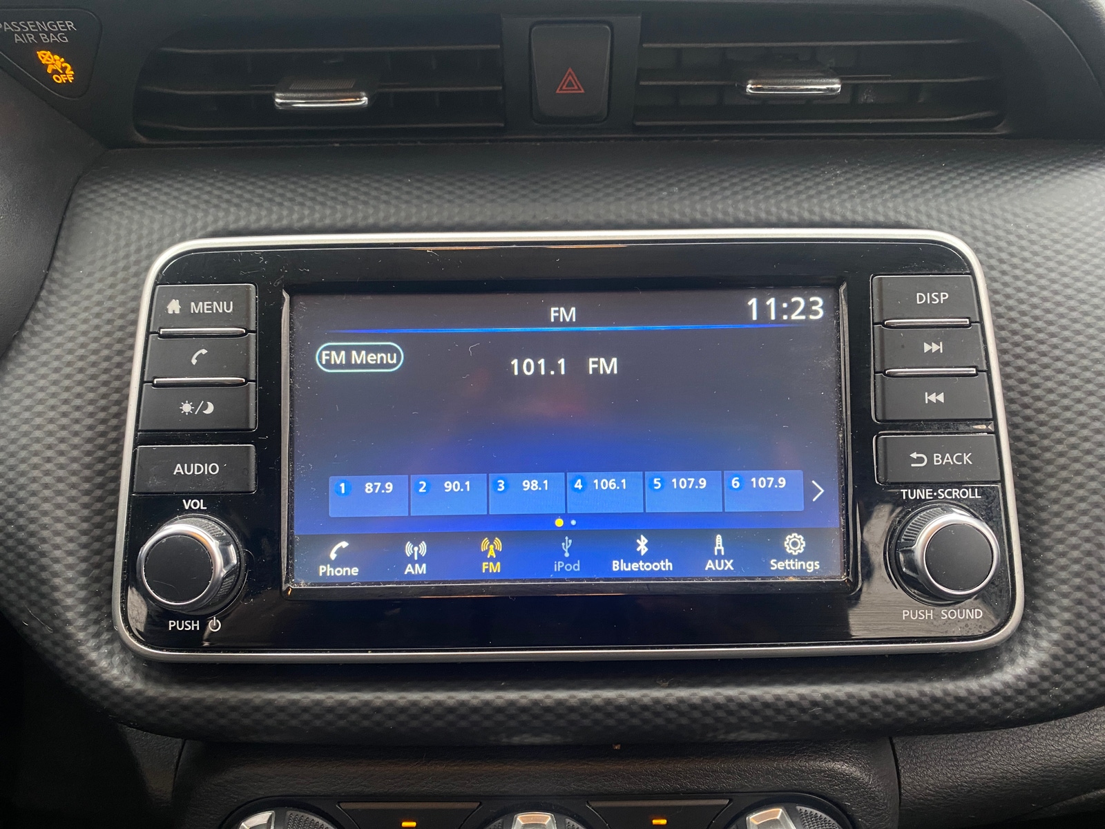 Thumbnail: 2024 Nissan Kicks - 4