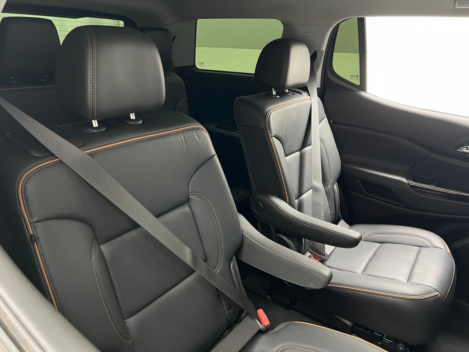 Thumbnail: 2022 GMC Acadia - 5