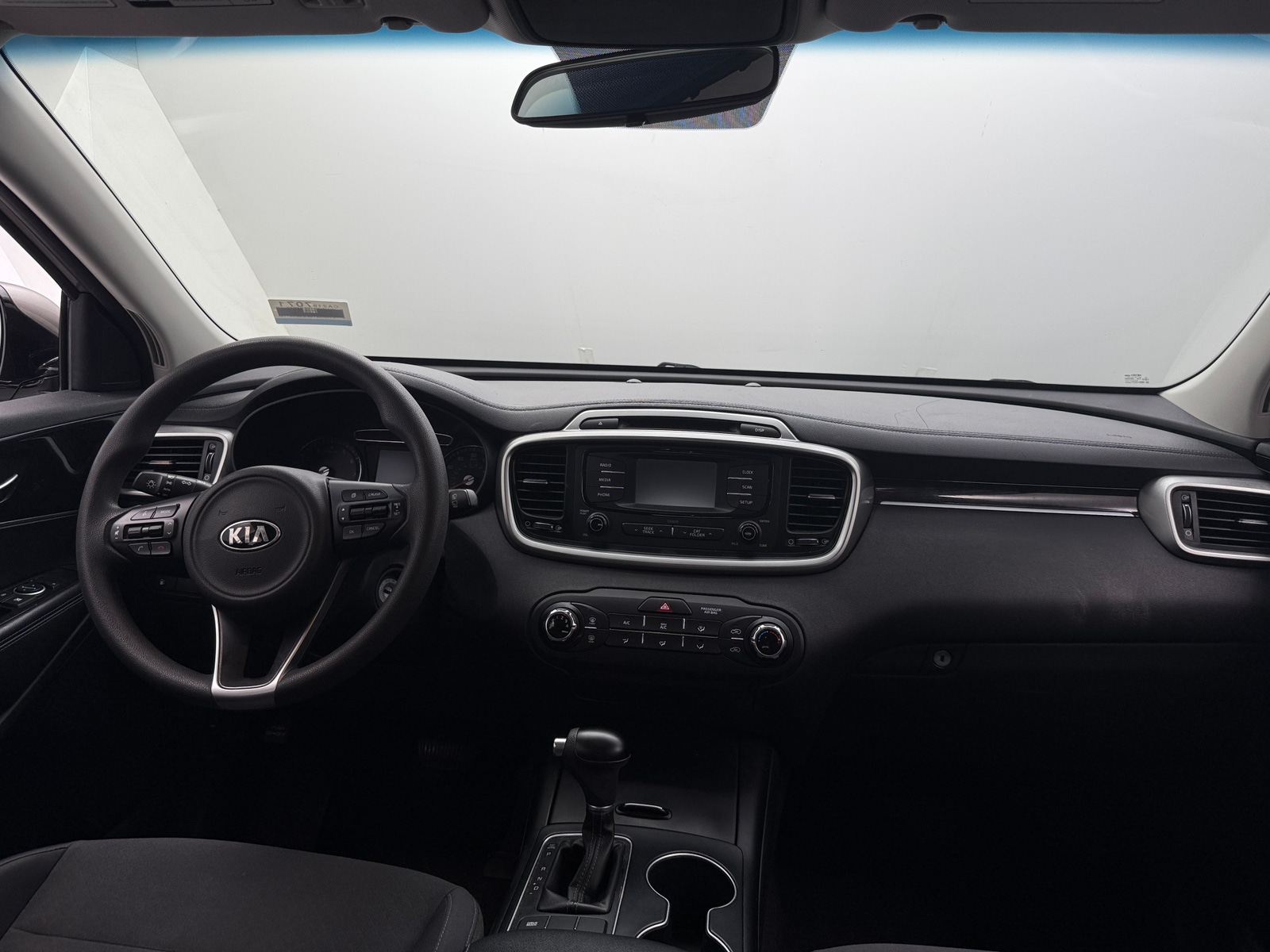 Thumbnail: 2018 Kia Sorento - 3