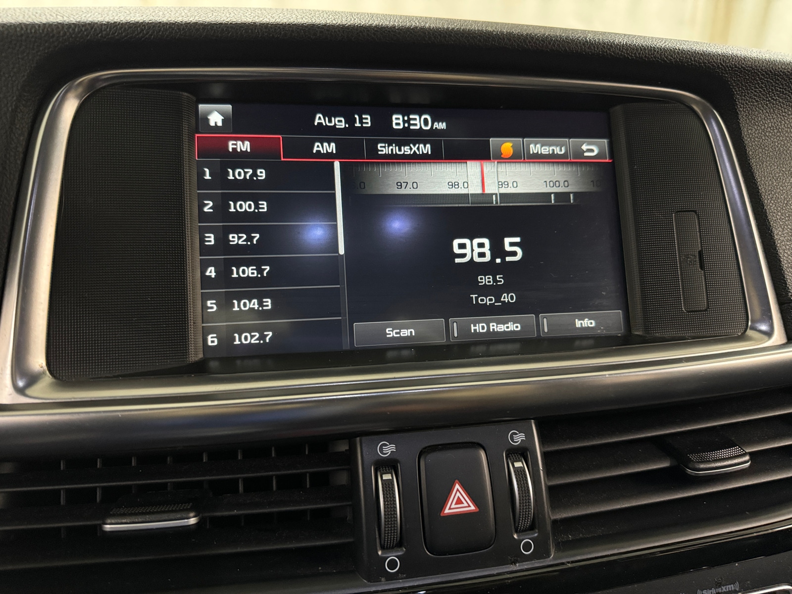 Thumbnail: 2016 Kia Optima - 3