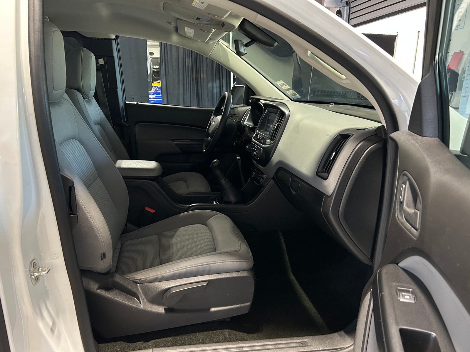 Thumbnail: 2018 Chevrolet Colorado - 2