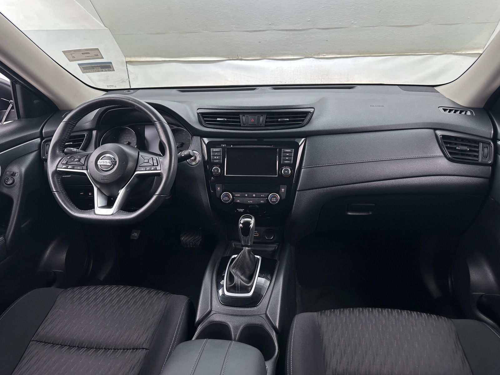 Thumbnail: 2018 Nissan Rogue - 3