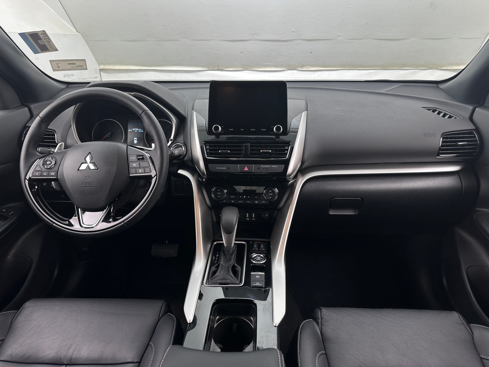 Thumbnail: 2024 Mitsubishi Eclipse Cross - 2
