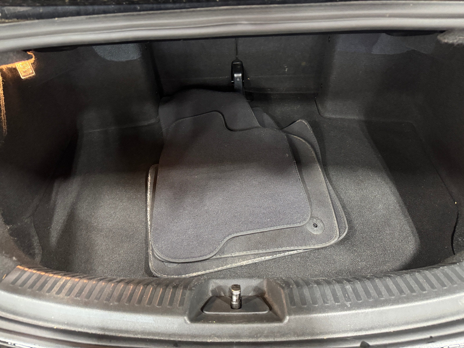 Thumbnail: 2016 Volkswagen Beetle - 6
