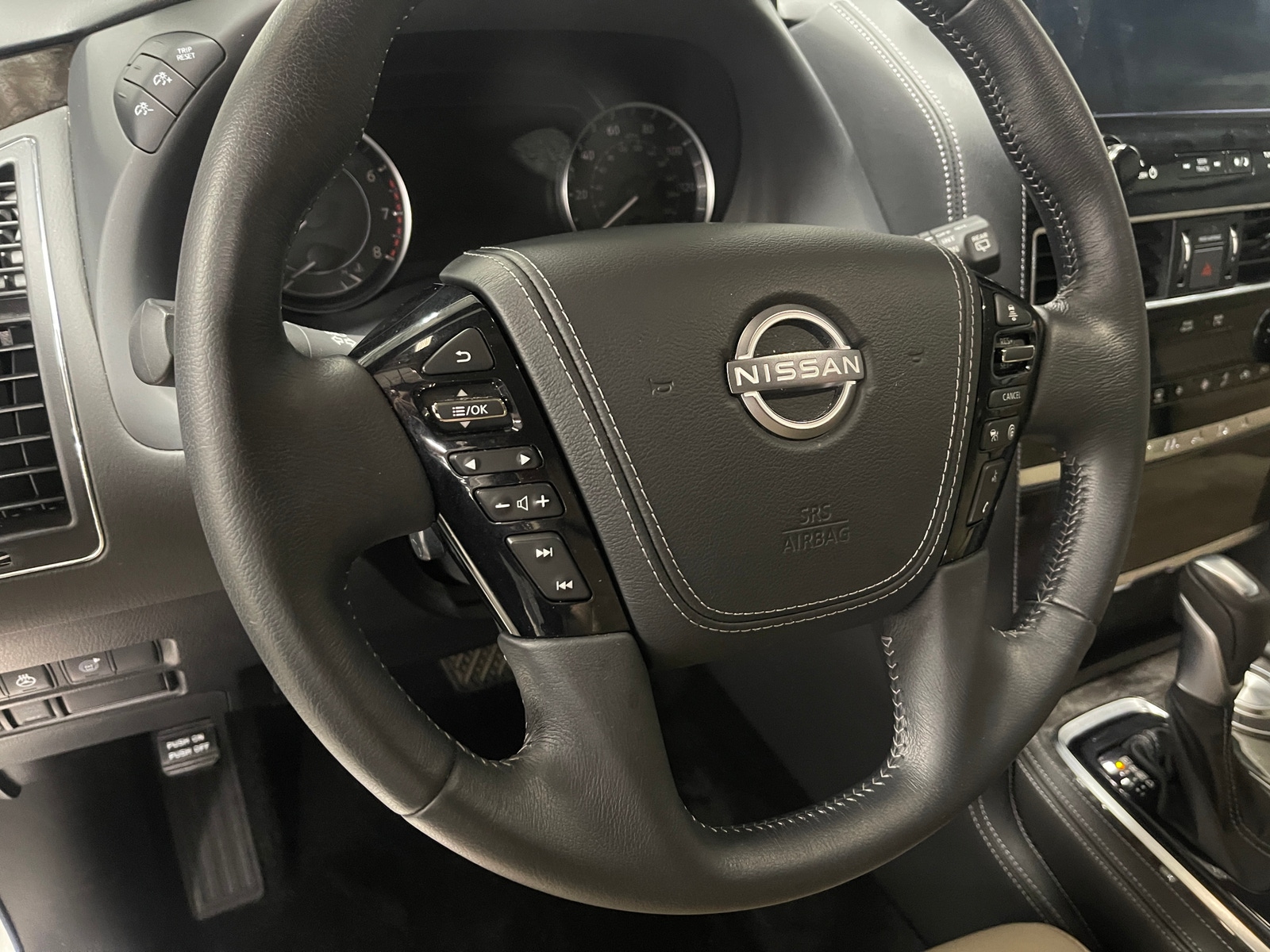 Thumbnail: 2022 Nissan Armada - 4