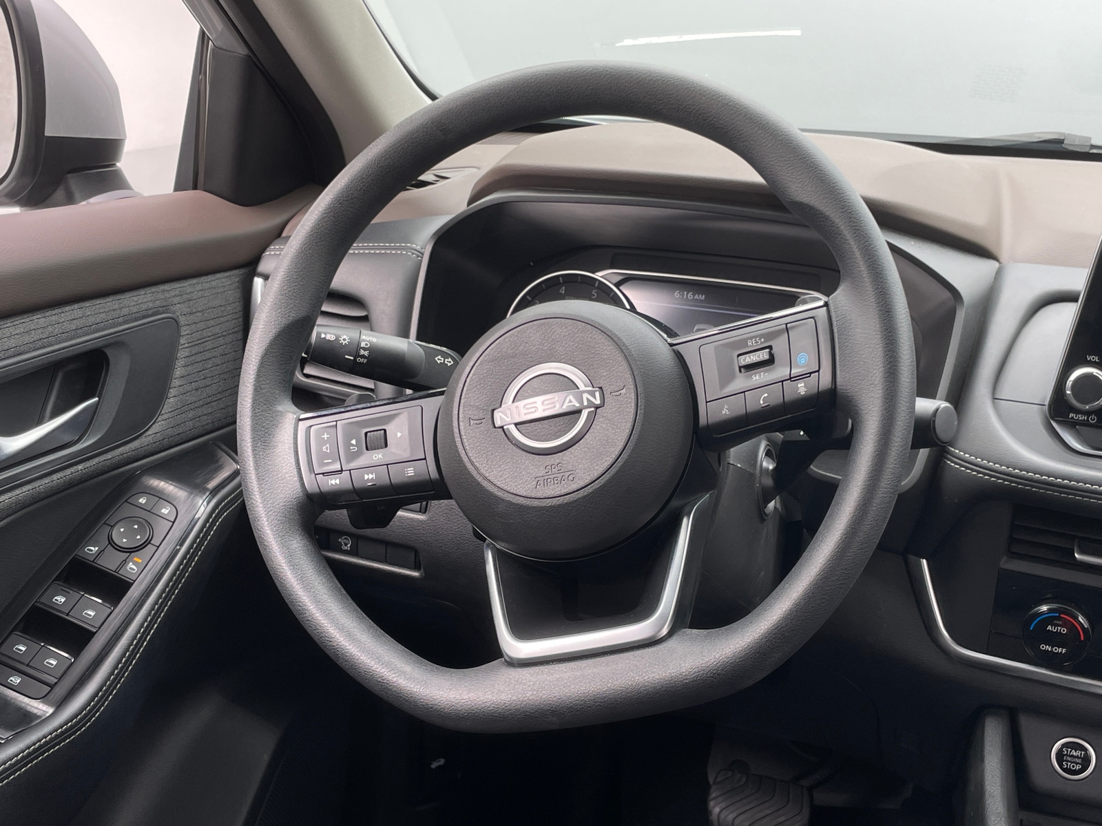 Thumbnail: 2023 Nissan Rogue - 5