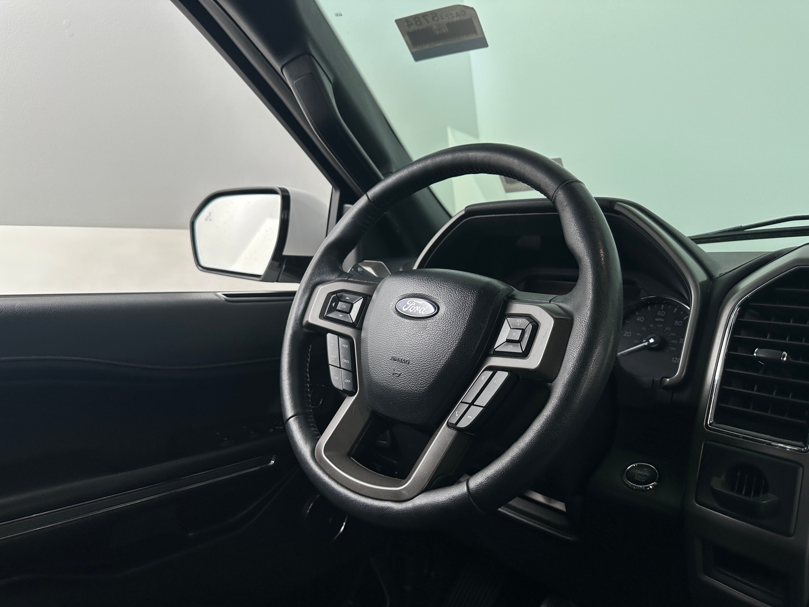 Thumbnail: 2019 Ford Expedition - 5