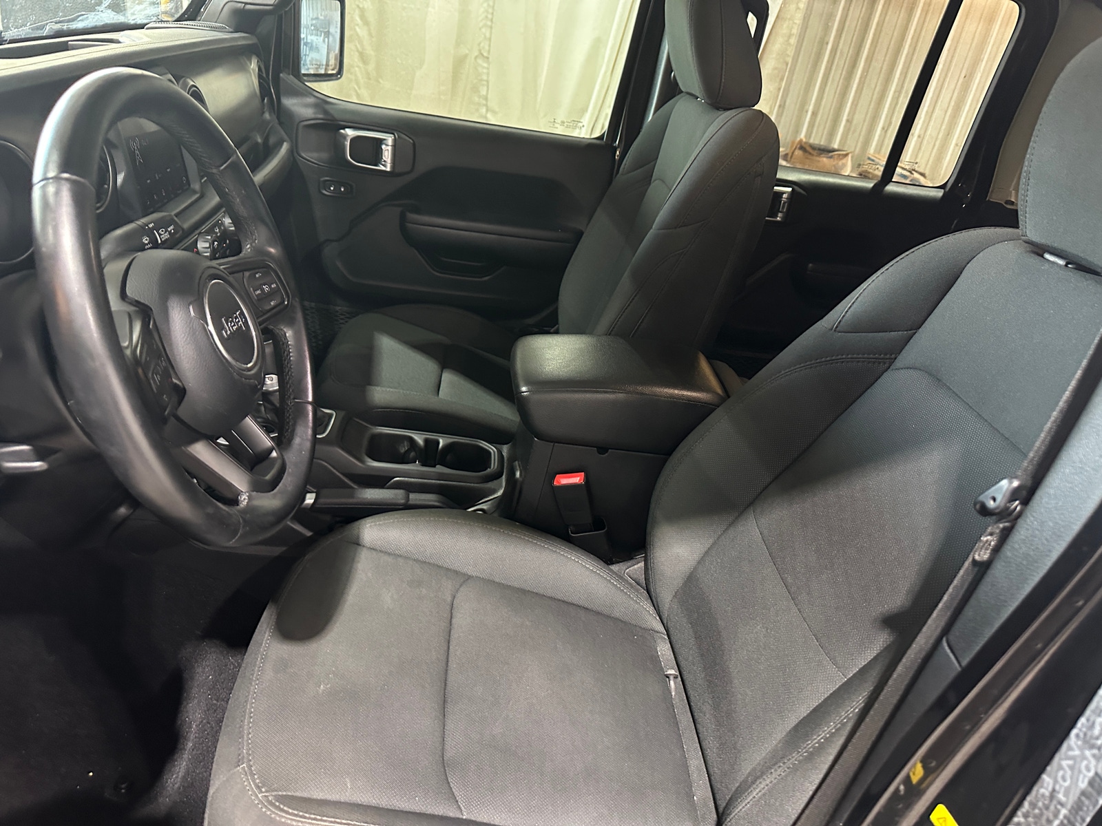 Thumbnail: 2021 Jeep Gladiator - 2