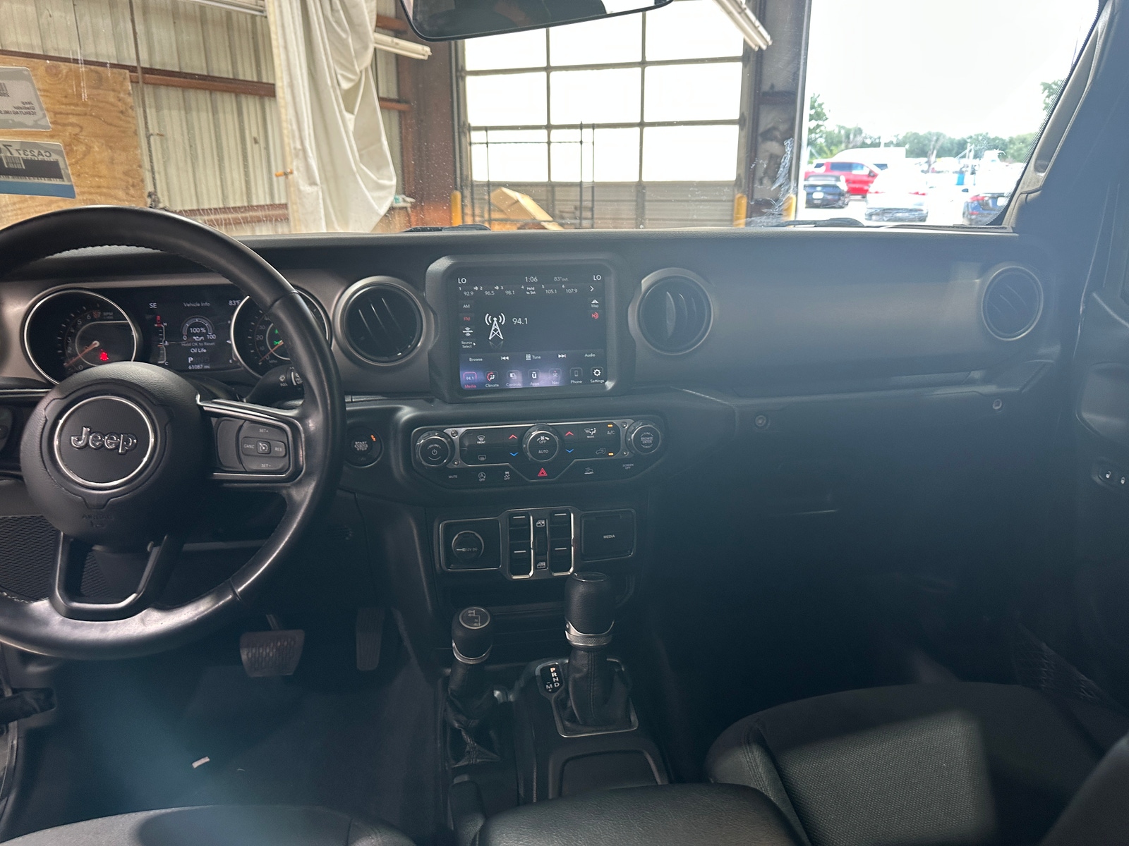 Thumbnail: 2021 Jeep Gladiator - 3