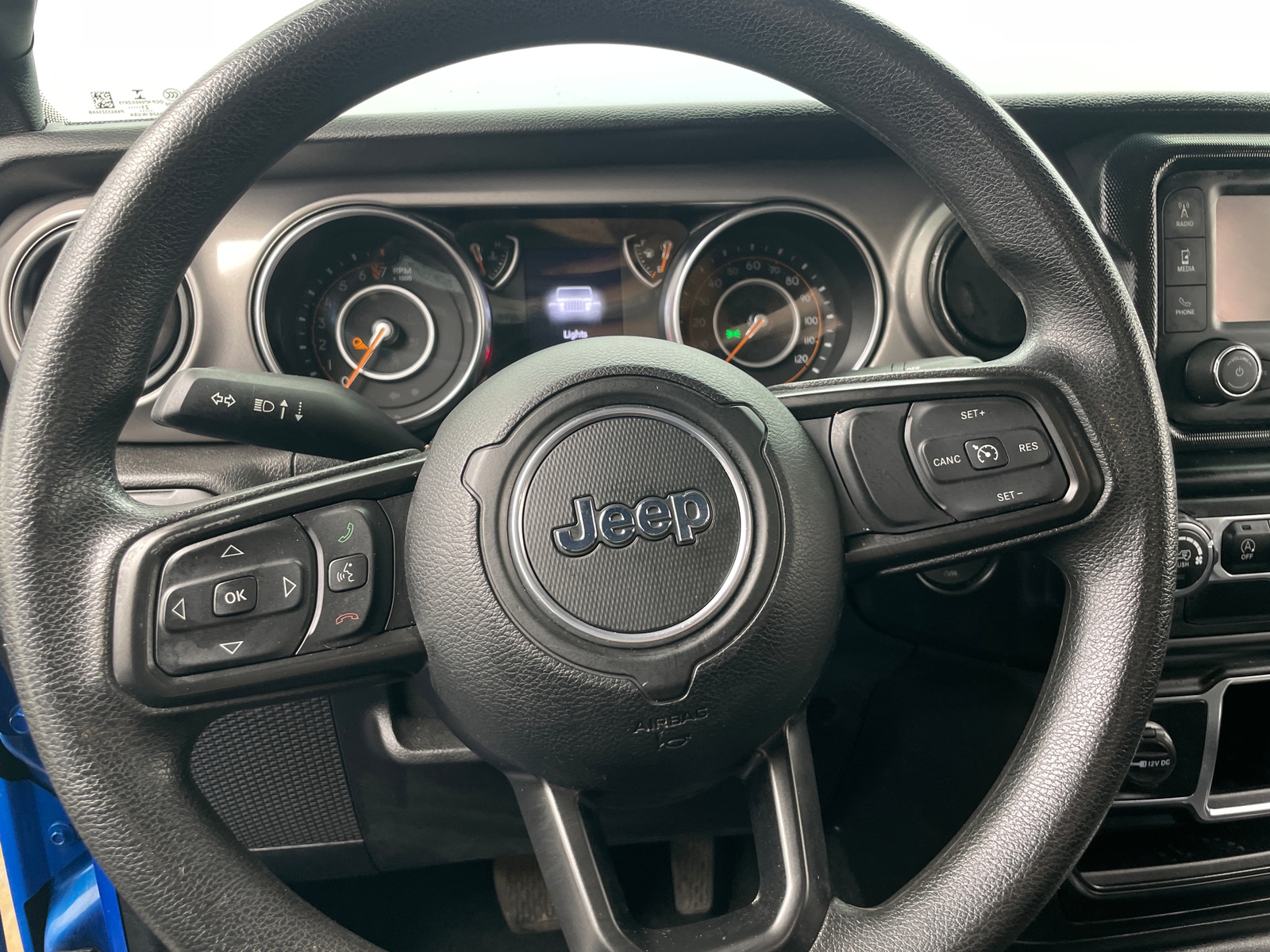 Thumbnail: 2021 Jeep Gladiator - 5