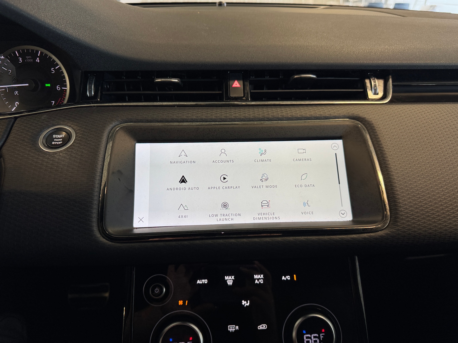 Thumbnail: 2022 Land Rover Range Rover Evoque - 3