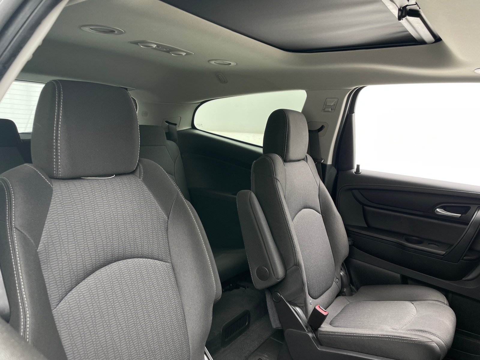 Thumbnail: 2017 Chevrolet Traverse - 6