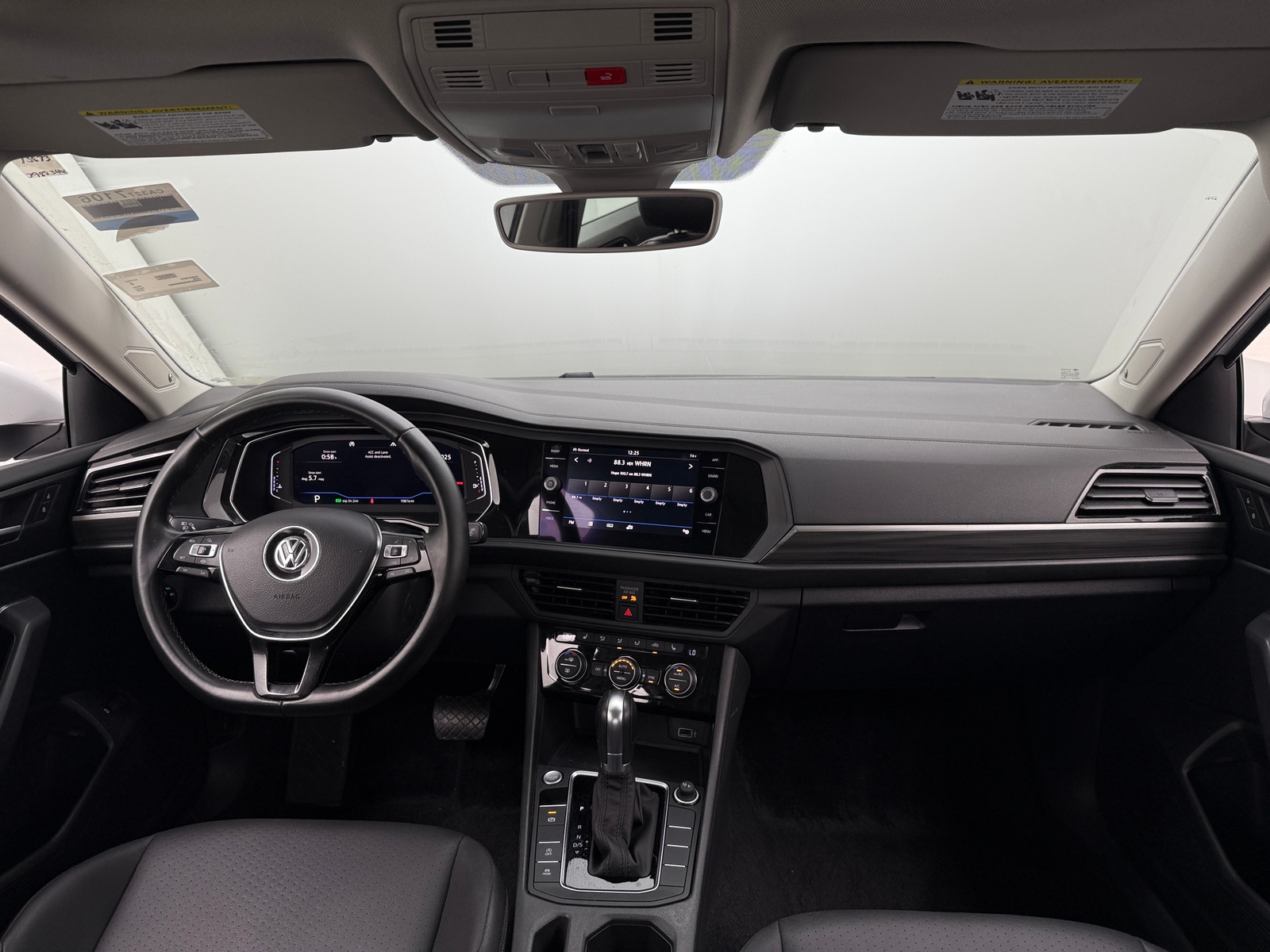 Thumbnail: 2019 Volkswagen Jetta - 2