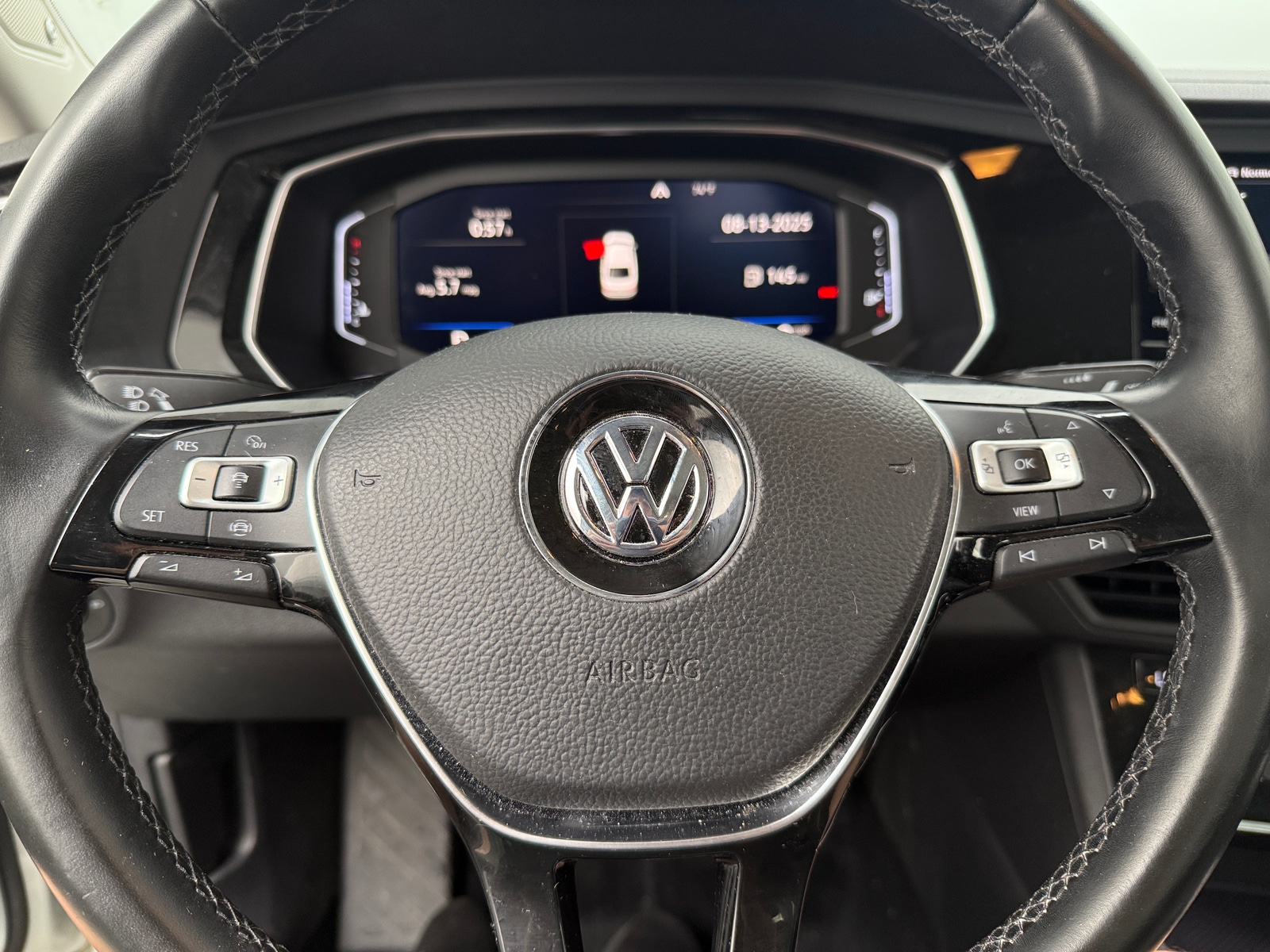 Thumbnail: 2019 Volkswagen Jetta - 4