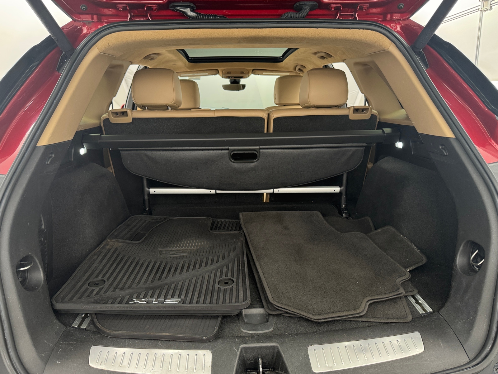 Thumbnail: 2020 Cadillac XT5 - 6