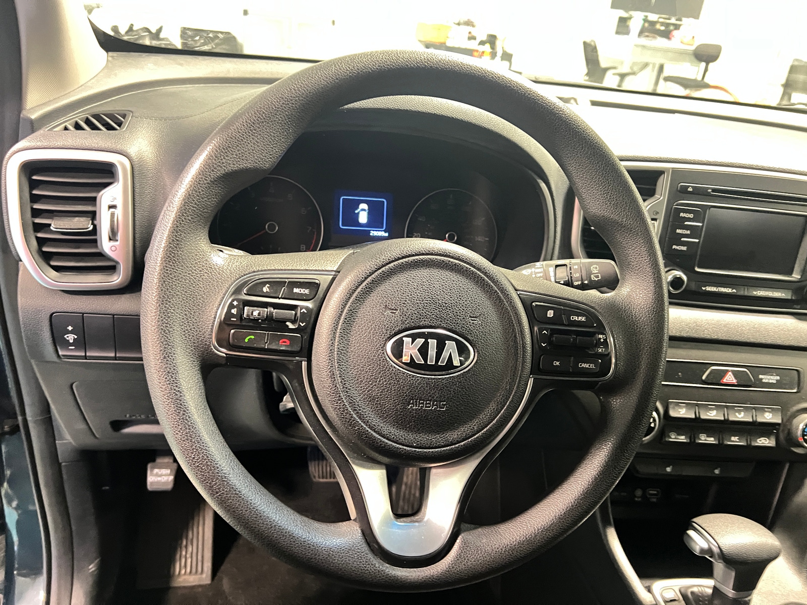 Thumbnail: 2017 Kia Sportage - 5