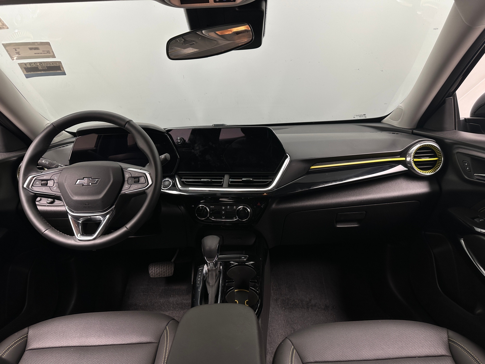 Thumbnail: 2025 Chevrolet Trax - 2