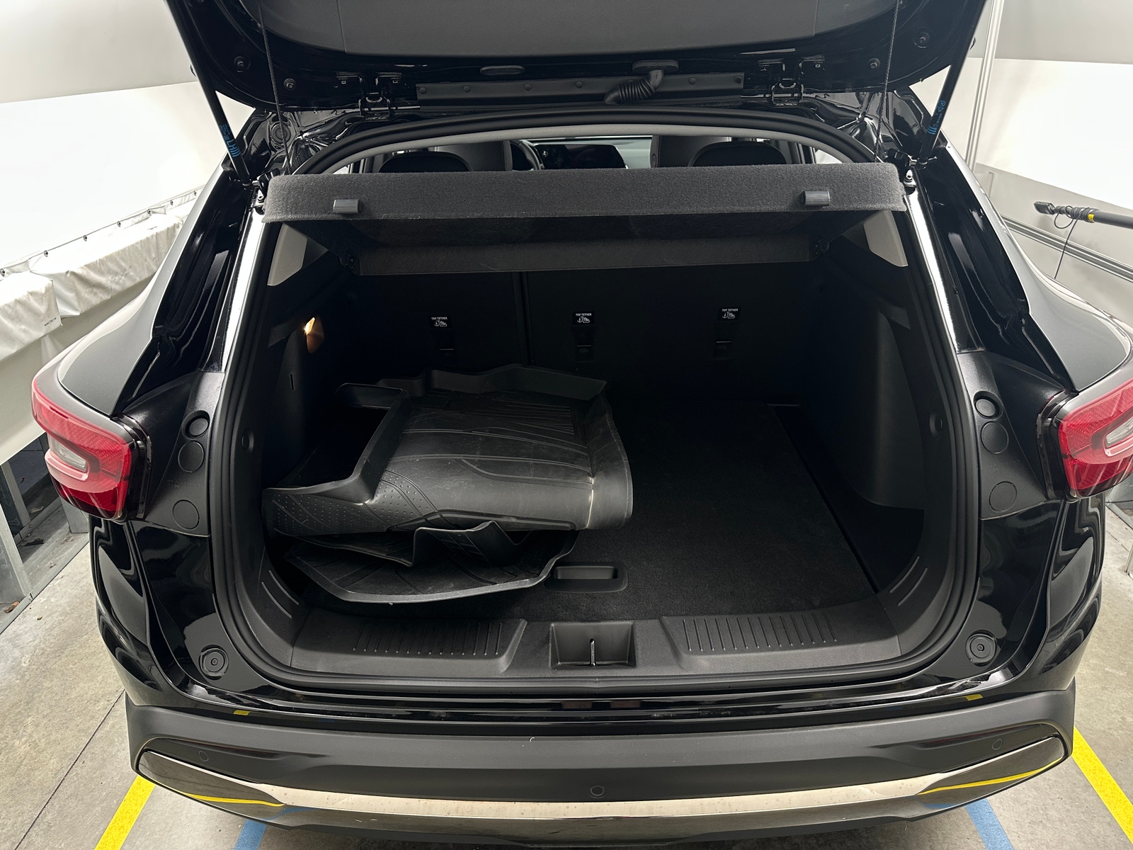 Thumbnail: 2025 Chevrolet Trax - 6
