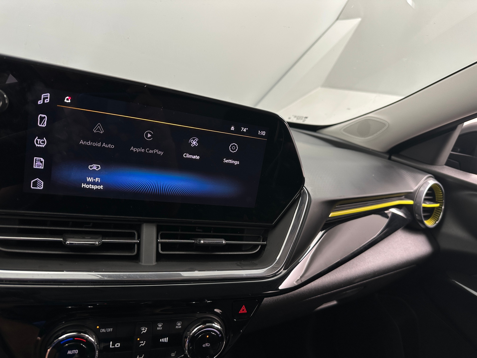 Thumbnail: 2025 Chevrolet Trax - 3