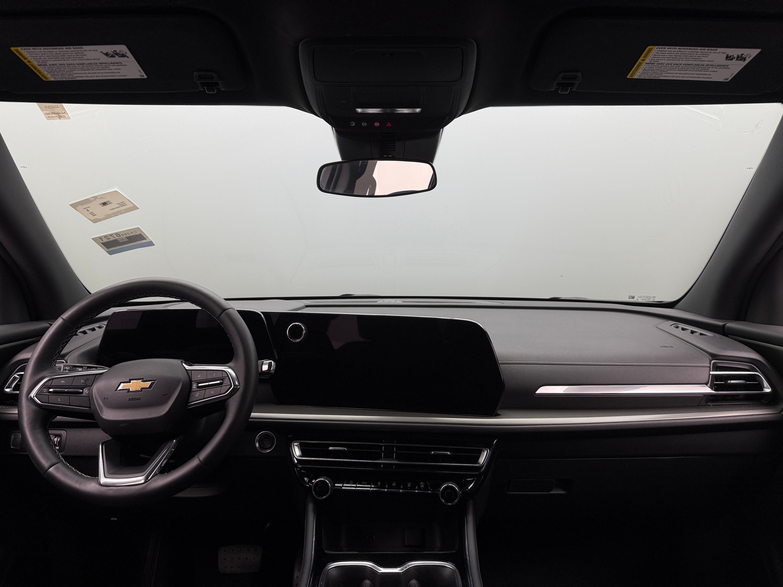 Thumbnail: 2025 Chevrolet Traverse - 3