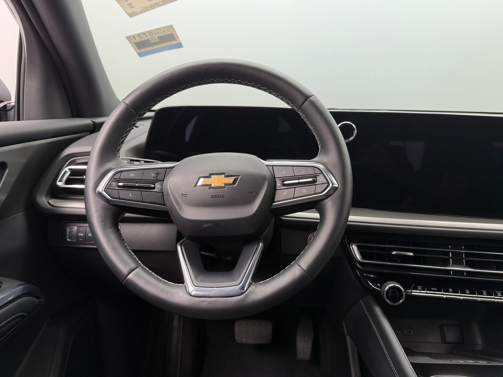 Thumbnail: 2025 Chevrolet Traverse - 5