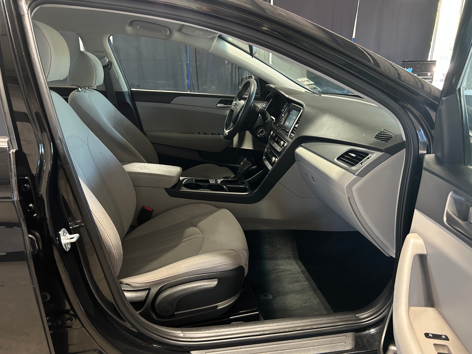 Thumbnail: 2019 Hyundai Sonata - 2