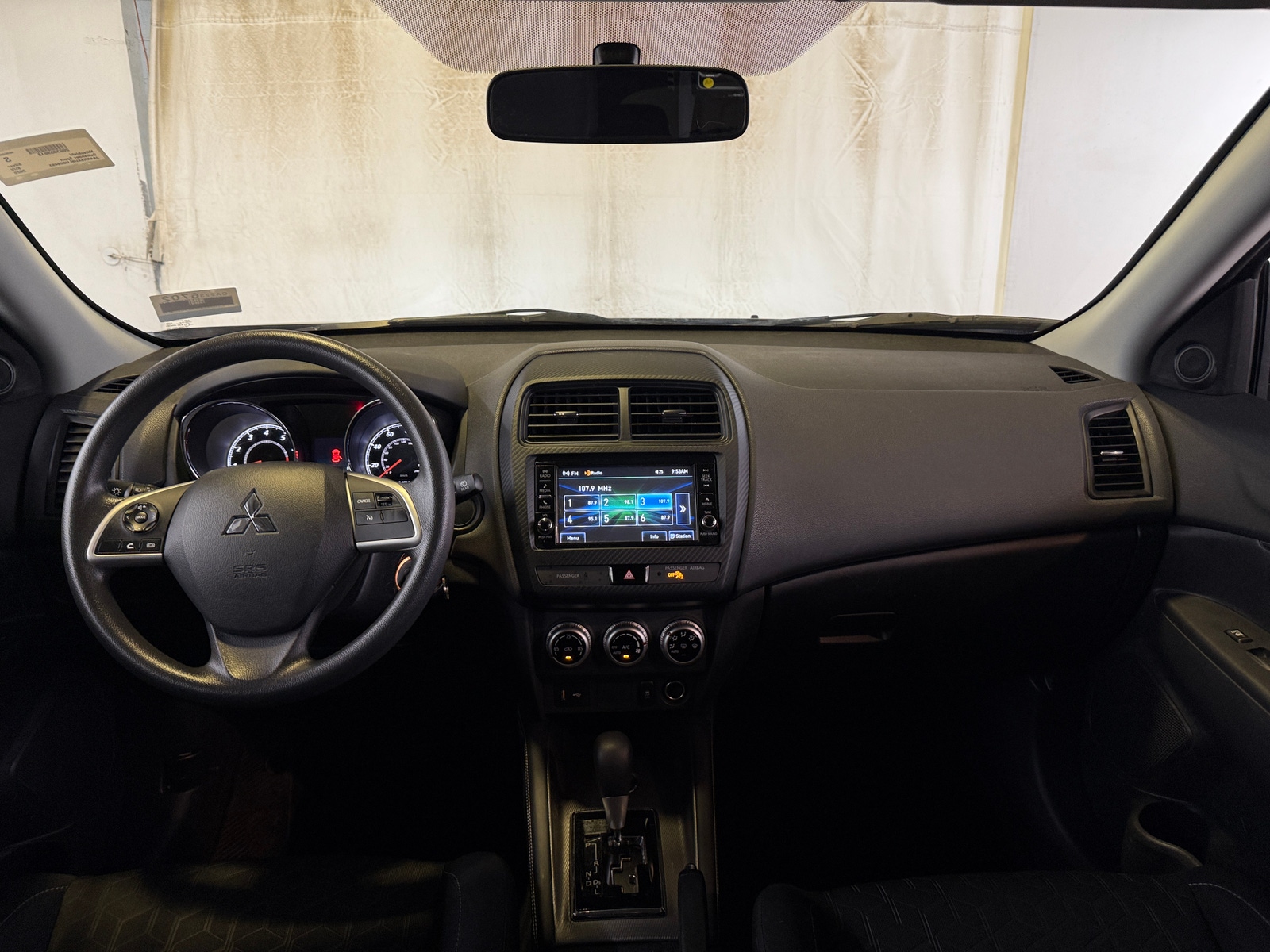 Thumbnail: 2020 Mitsubishi Outlander Sport - 3