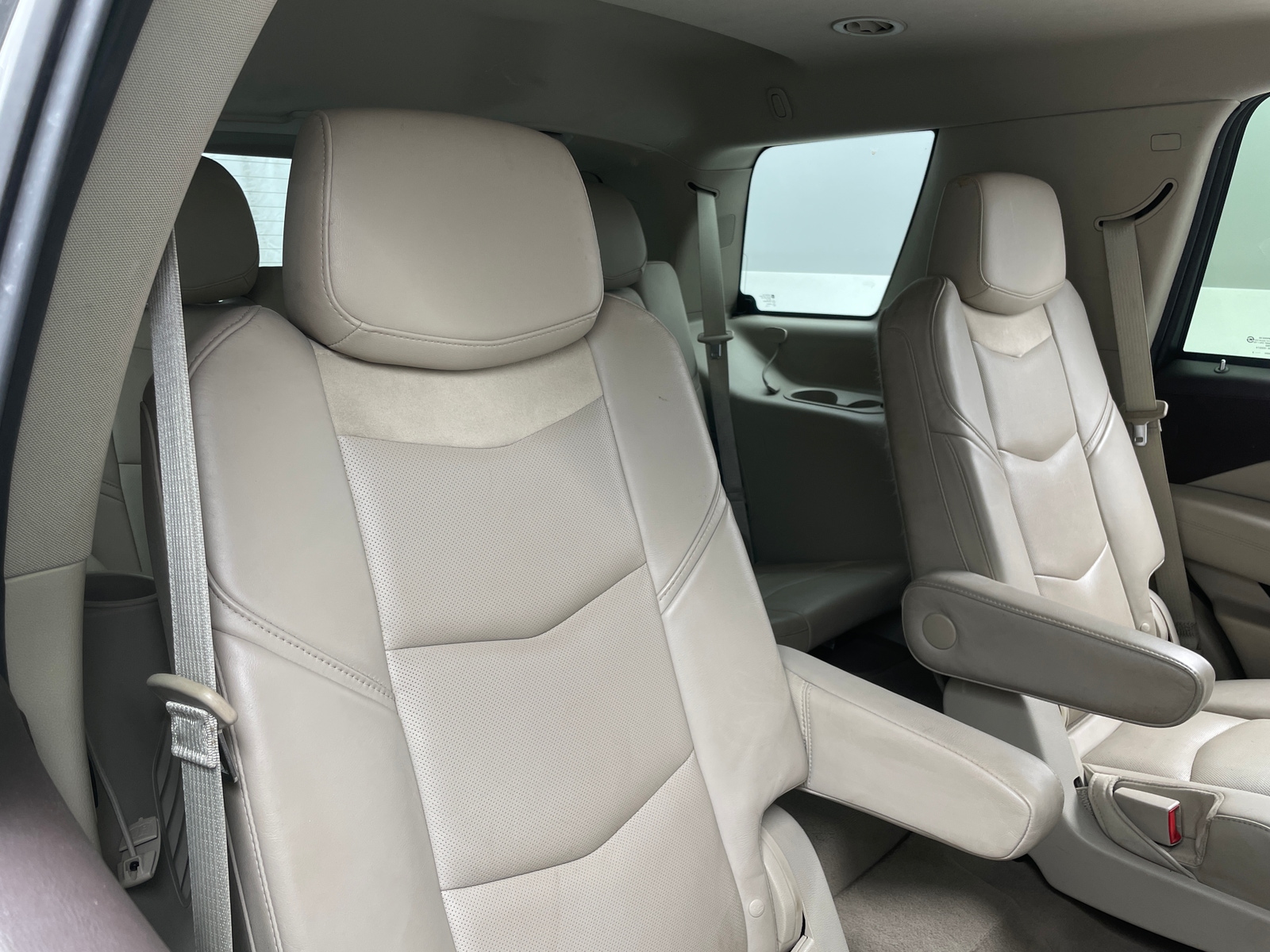 Thumbnail: 2015 Cadillac Escalade - 5