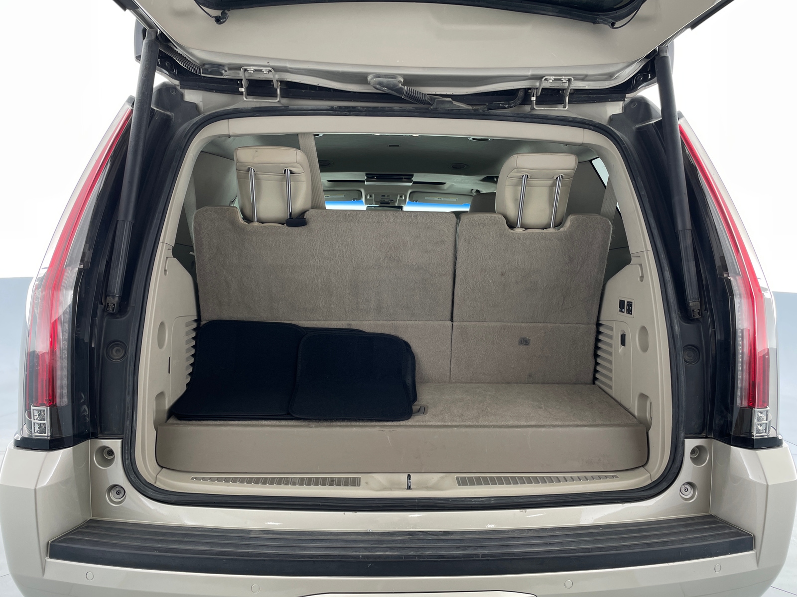 Thumbnail: 2015 Cadillac Escalade - 6