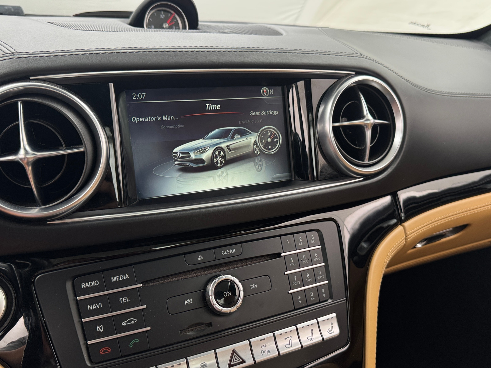 Thumbnail: 2017 Mercedes-Benz SL-Class - 3