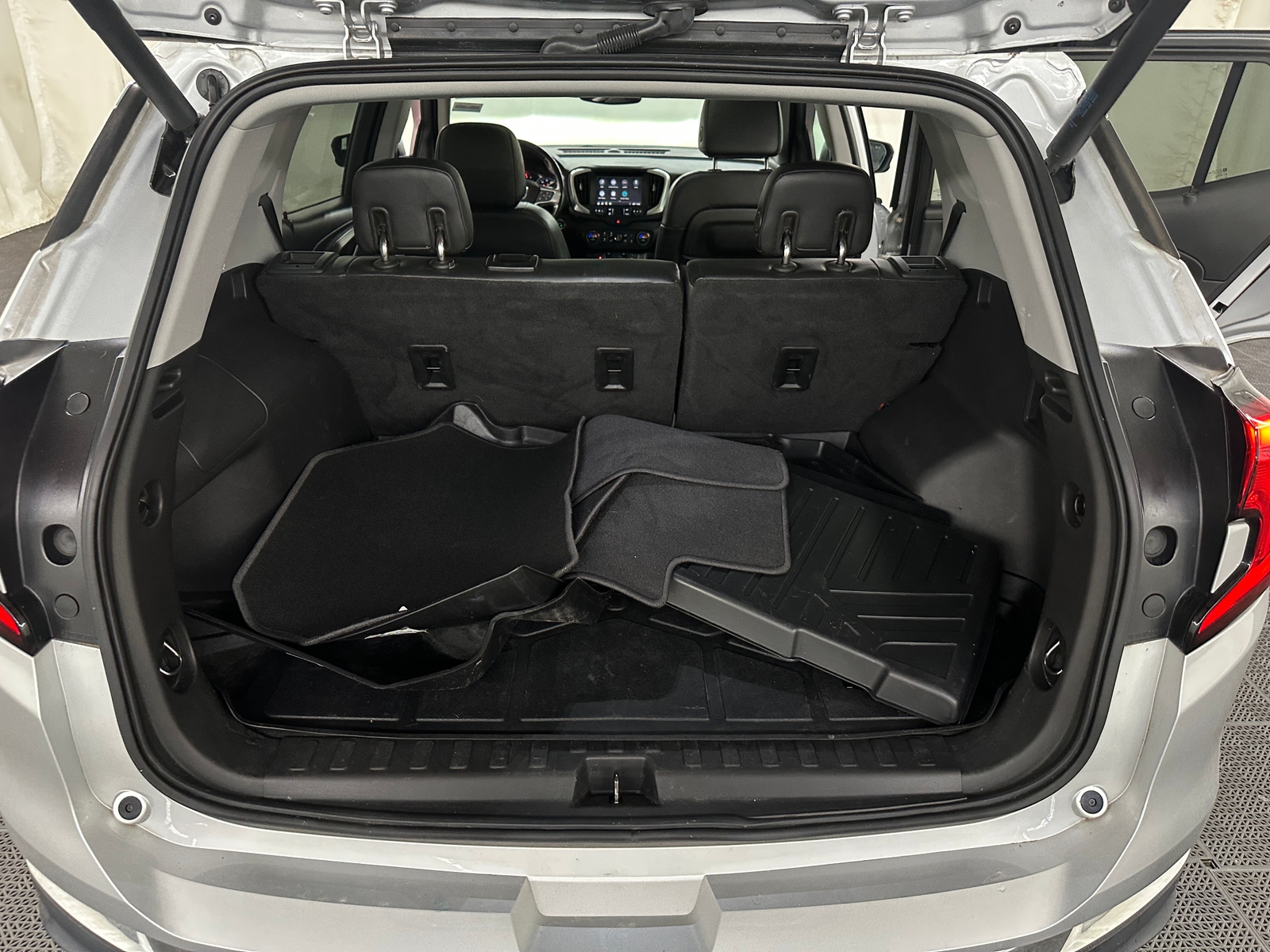 Thumbnail: 2020 GMC Terrain - 6
