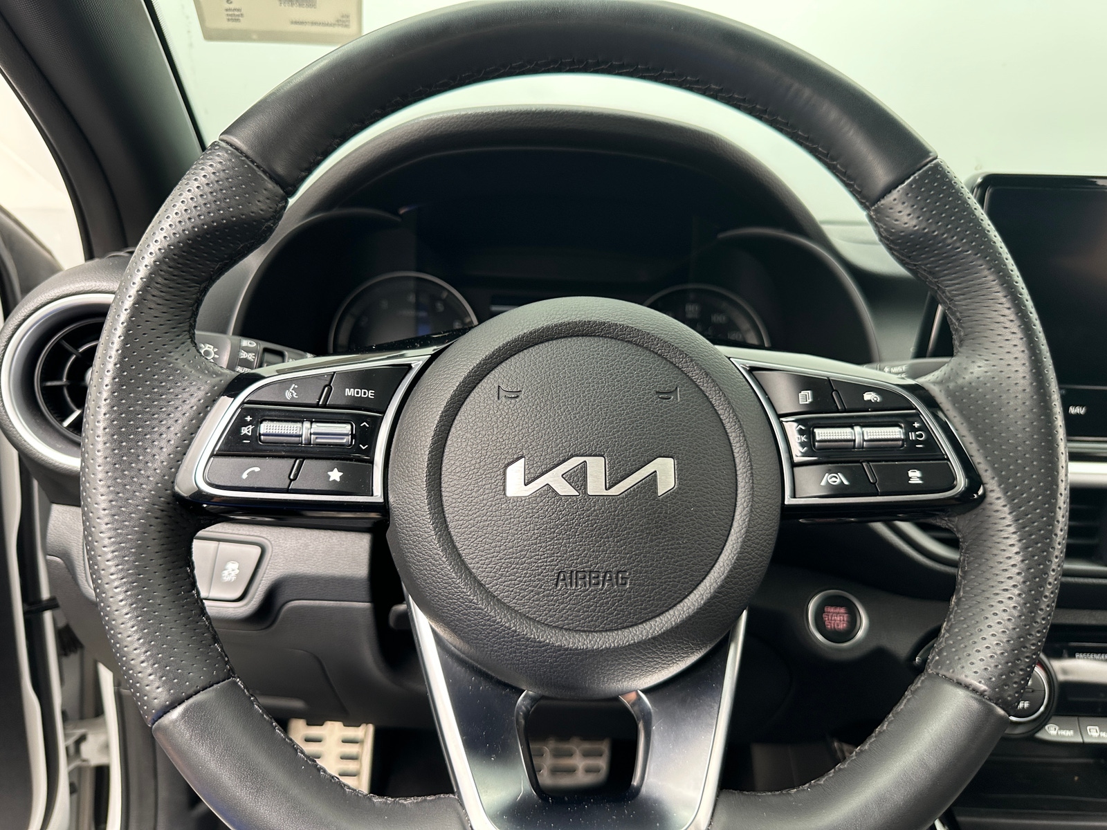 Thumbnail: 2024 Kia Forte - 5