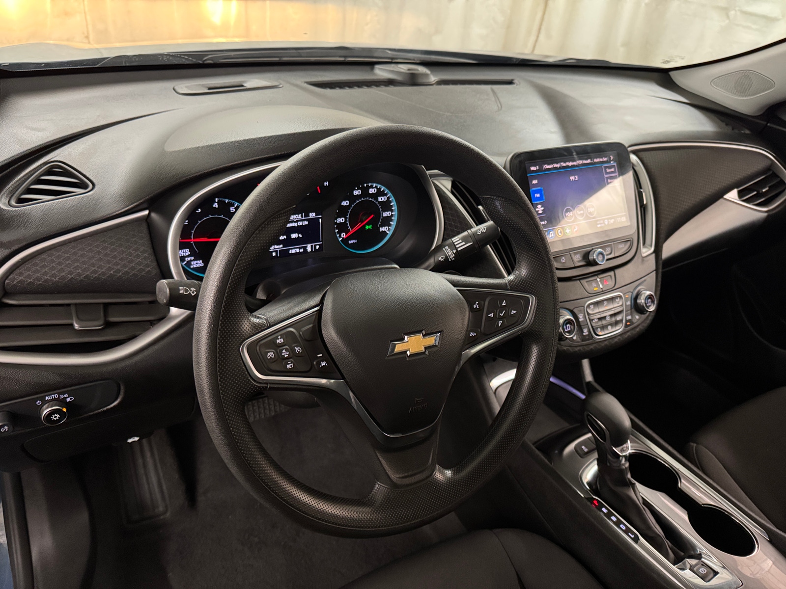 Thumbnail: 2024 Chevrolet Malibu - 3