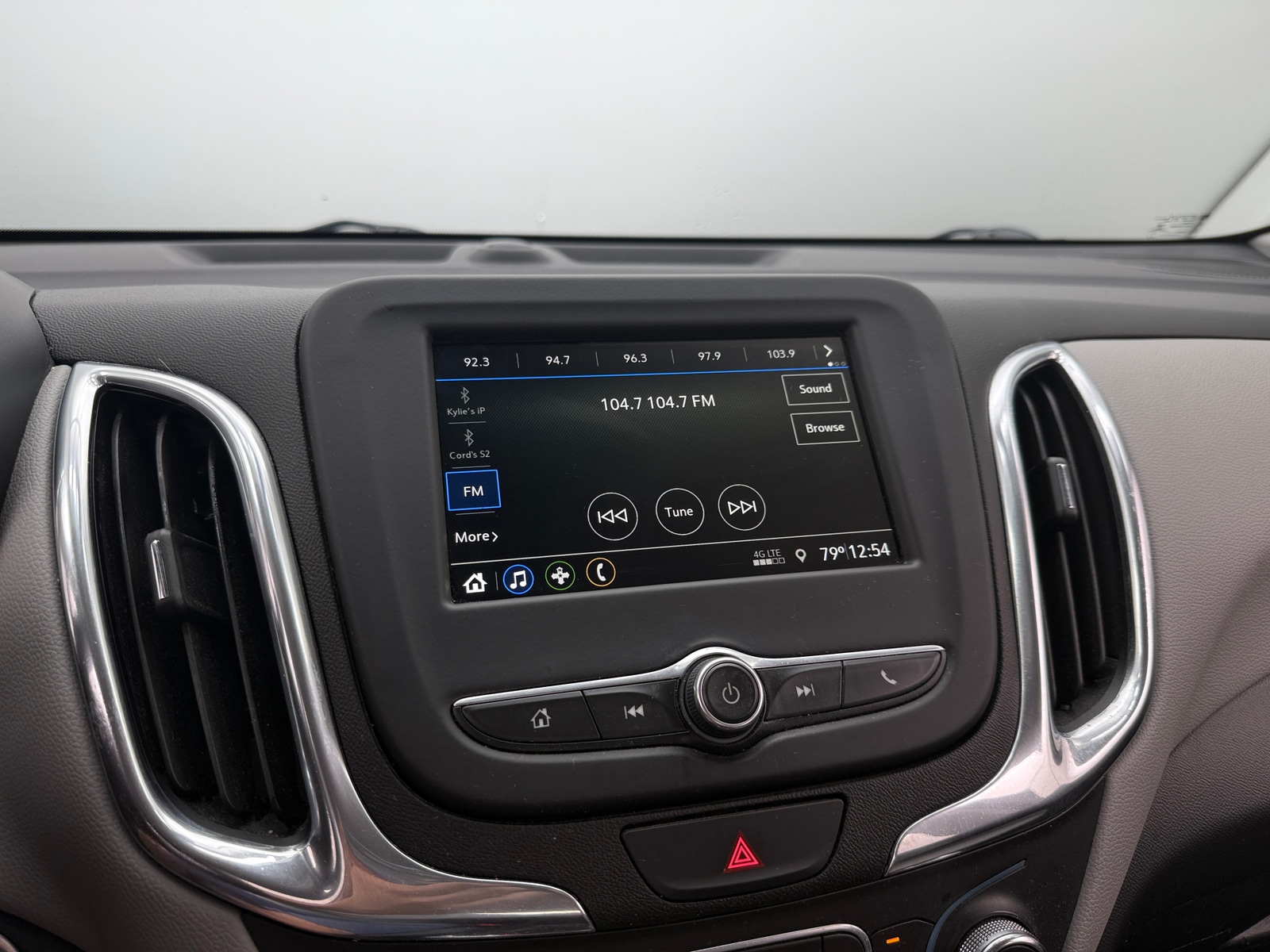 Thumbnail: 2019 Chevrolet Equinox - 4
