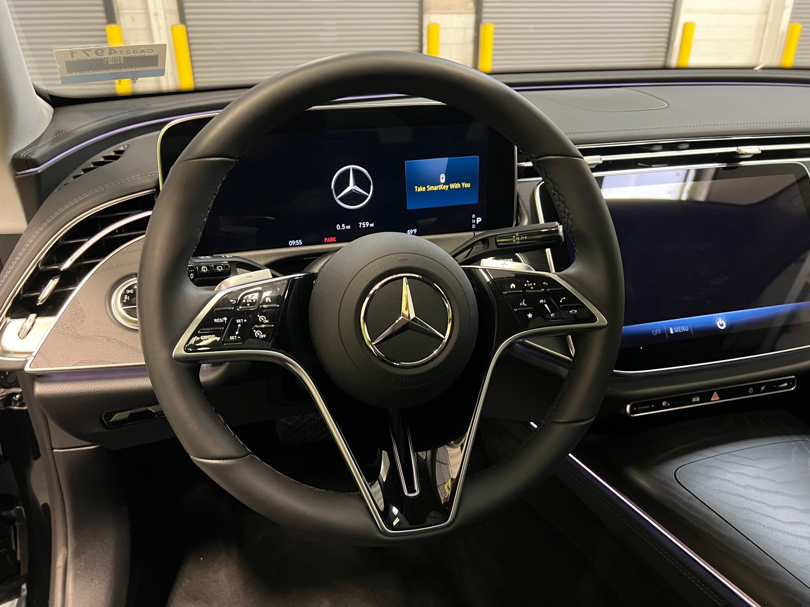 Thumbnail: 2025 Mercedes-Benz E-Class - 4