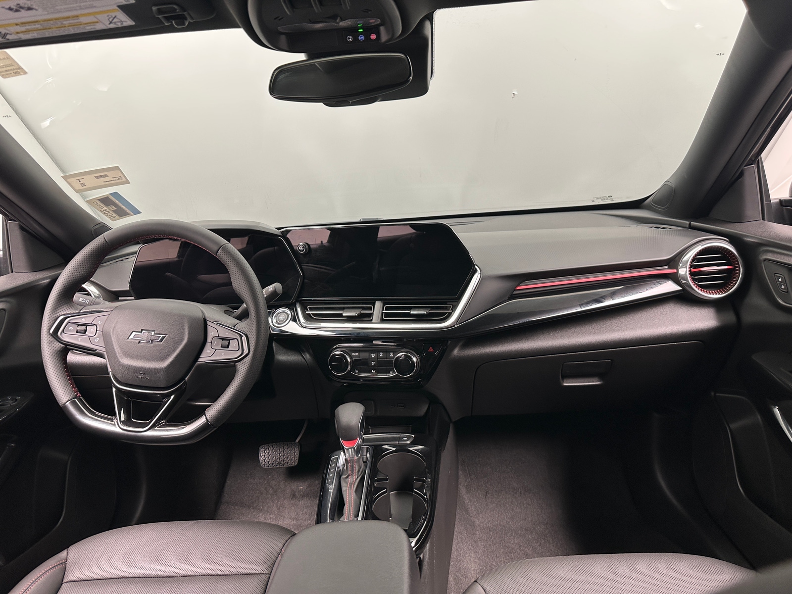 Thumbnail: 2025 Chevrolet Trax - 2
