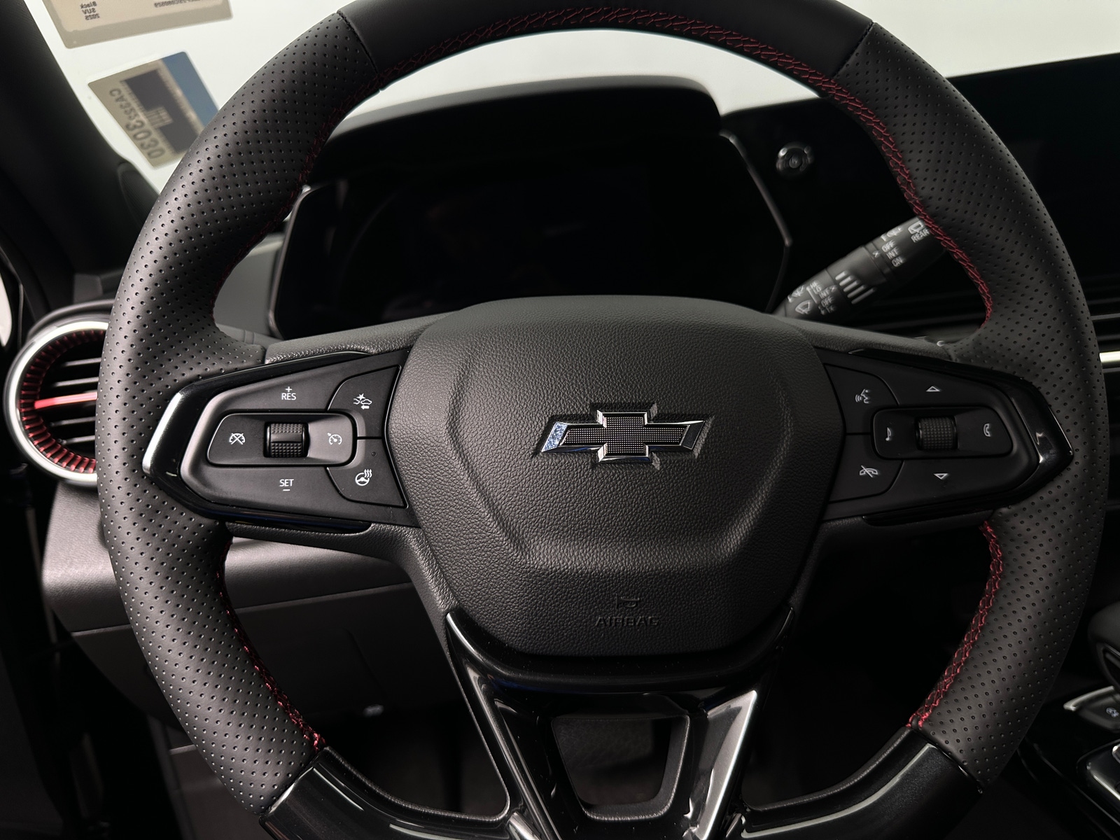 Thumbnail: 2025 Chevrolet Trax - 4