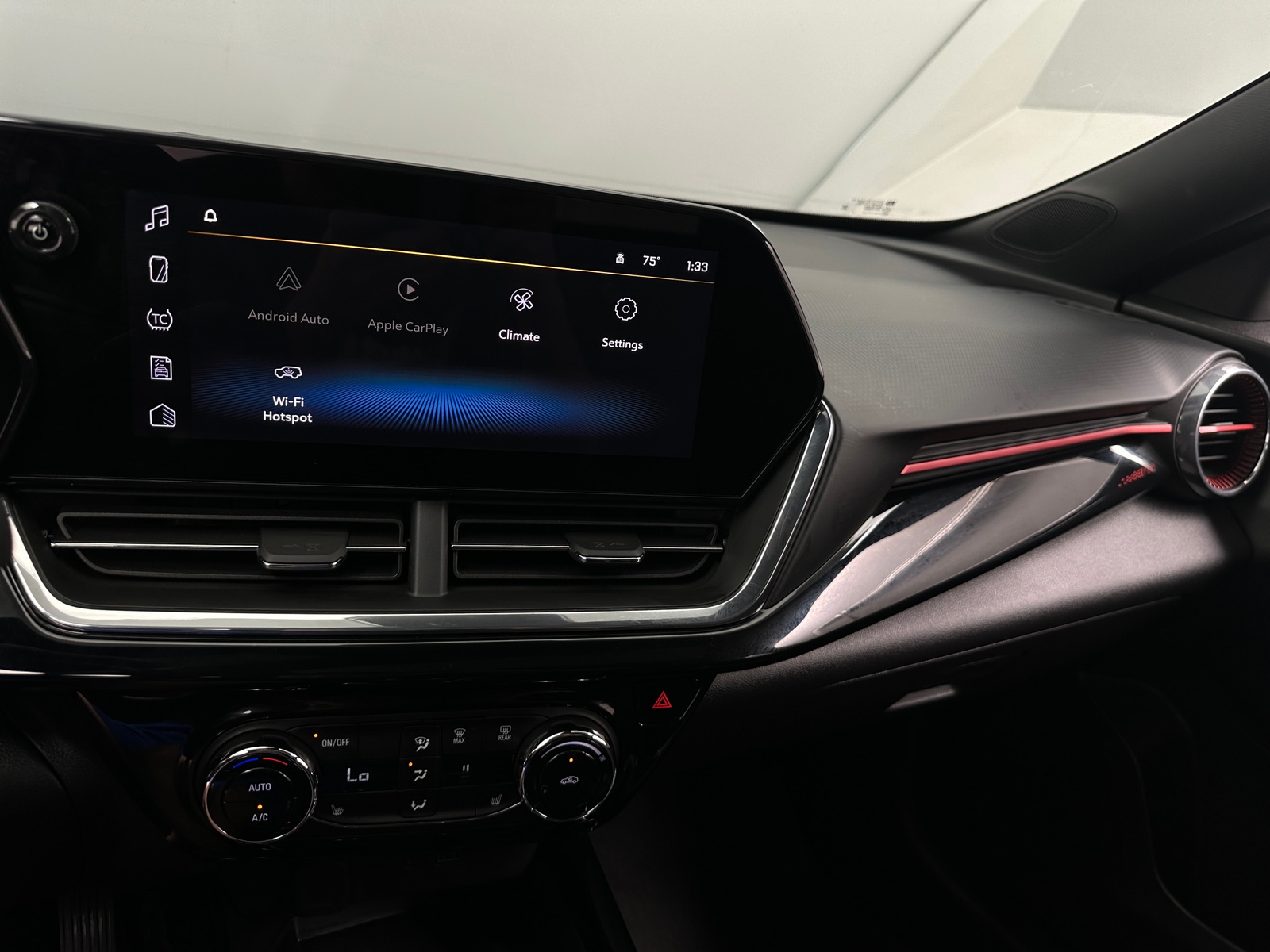 Thumbnail: 2025 Chevrolet Trax - 3