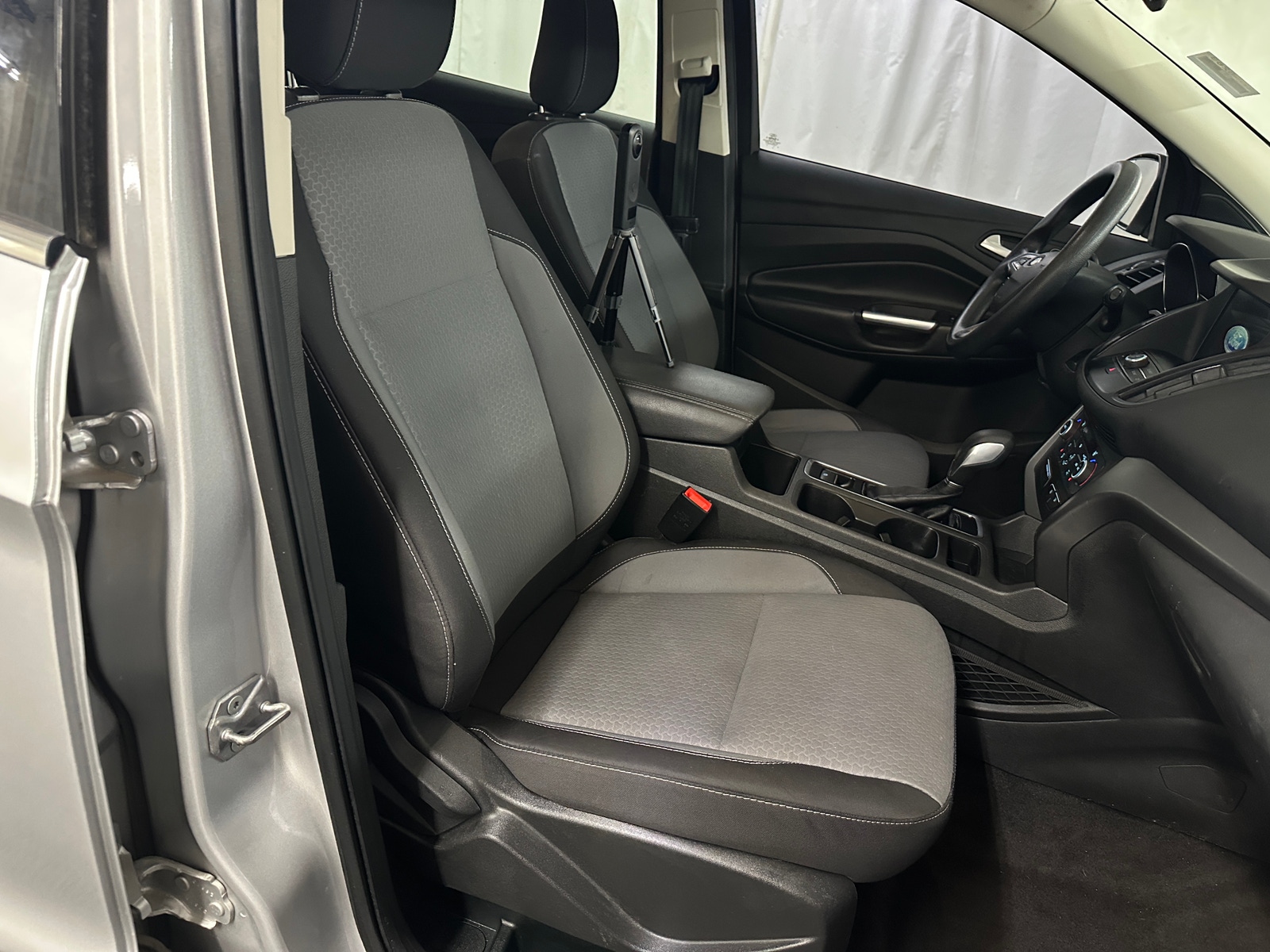 Thumbnail: 2019 Ford Escape - 2
